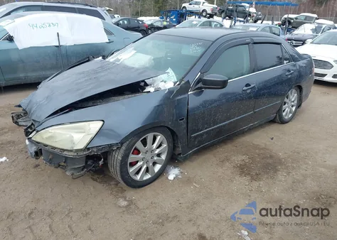 2007 Honda Accord 2.4 Lx z USA, uszkodzony, nr VIN 1HGCM56427A136306